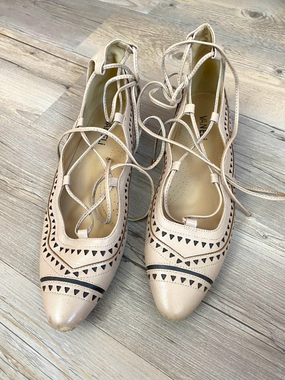 Van Eli Tan Cutout Detail Strappy Closed Toe Sandals Size 10